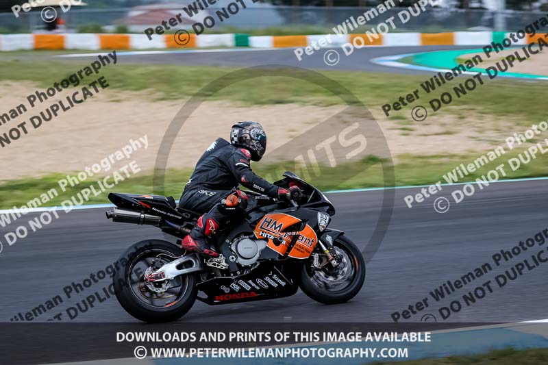 estoril;event digital images;motorbikes;no limits;peter wileman photography;portugal;trackday;trackday digital images